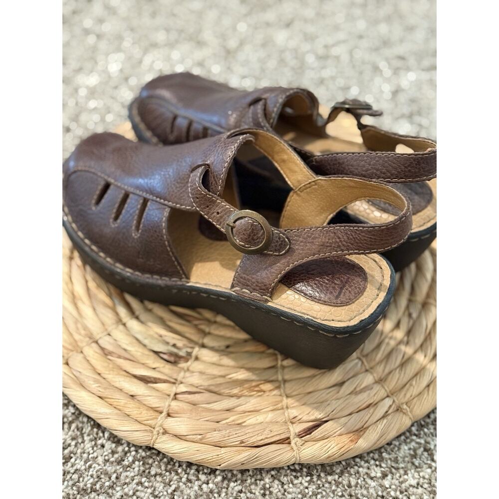 B.O.C. Born Concept Slingback Wedge Wedges Brown Sandals Summer Shoes Size 8